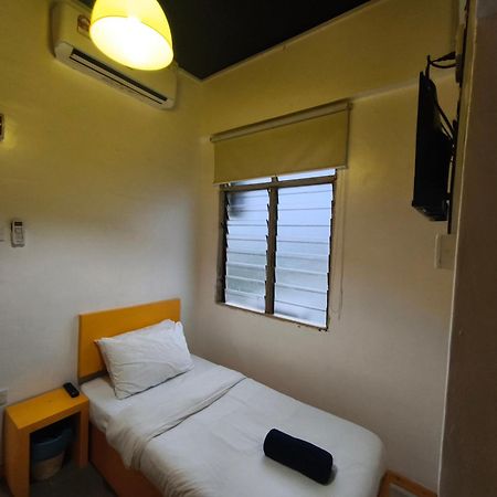 The Serai Cottage Transit Hotel Kampong Gong Badak Oda fotoğraf