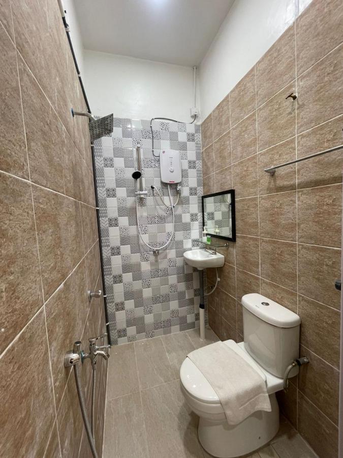 The Serai Cottage Transit Hotel Kampong Gong Badak Dış mekan fotoğraf